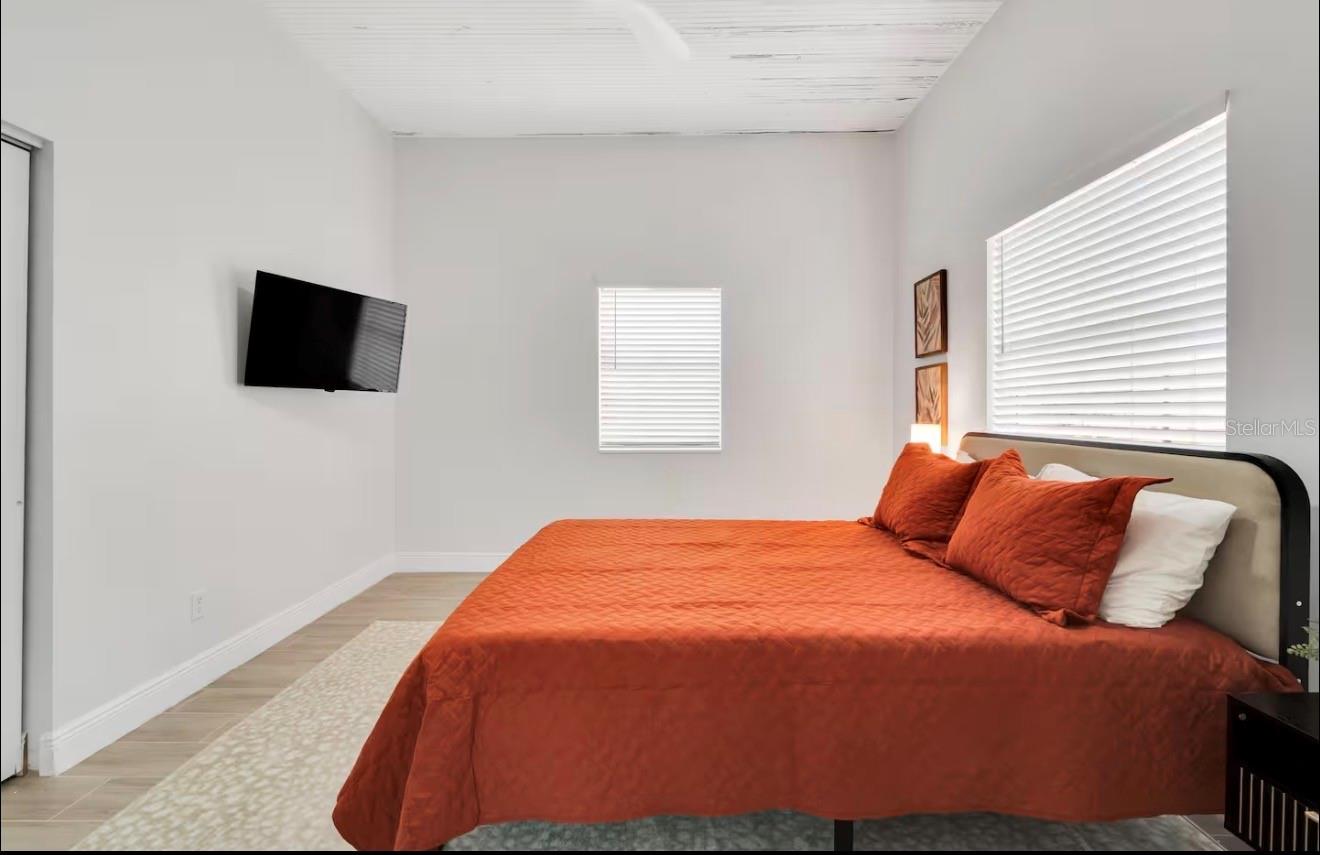 SANCHEZ & HAYA REAL ESTATE C - Residential