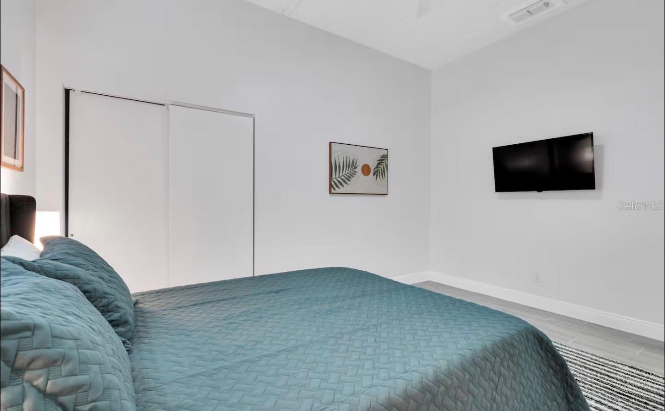 SANCHEZ & HAYA REAL ESTATE C - Residential