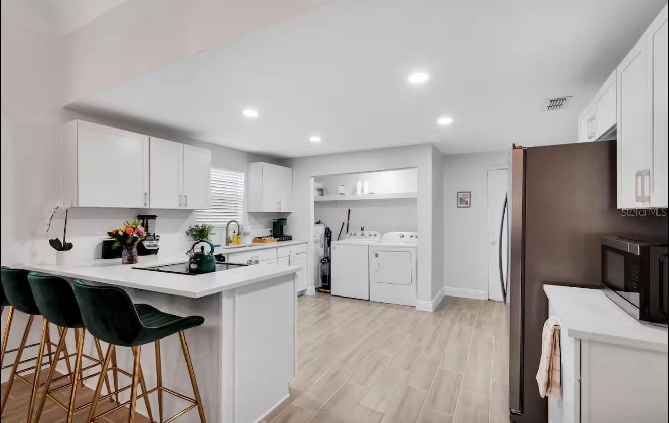 SANCHEZ & HAYA REAL ESTATE C - Residential