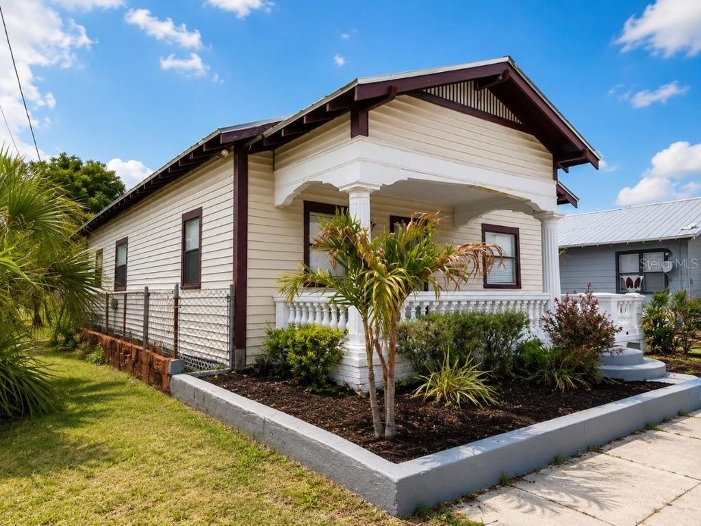 Photo of 2806 N 17th Street, Tampa, FL 33605 (MLS # TB8503795)