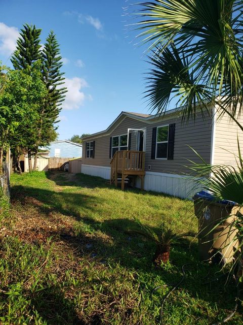 Photo of 2827 Newcombe Lane, Kissimmee, FL 34741 (MLS # O6350162)