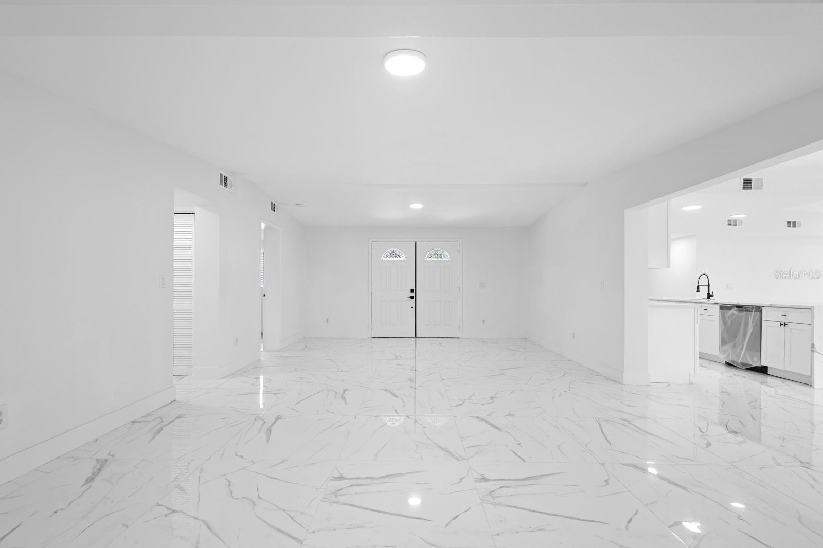 MINNEHAHA SHORES - Residential