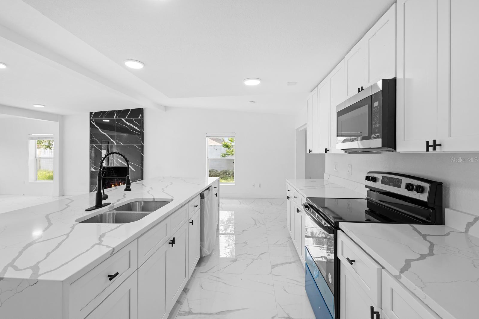 MINNEHAHA SHORES - Residential