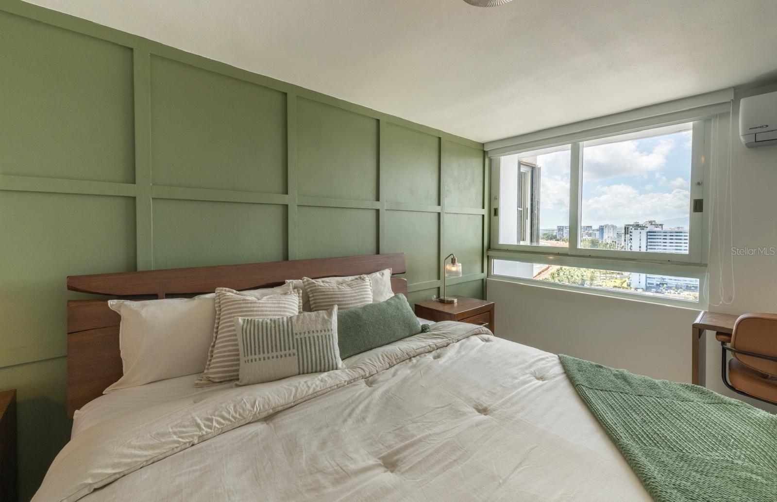 WALDORF TOWER ISLA VERDE - Residential Lease