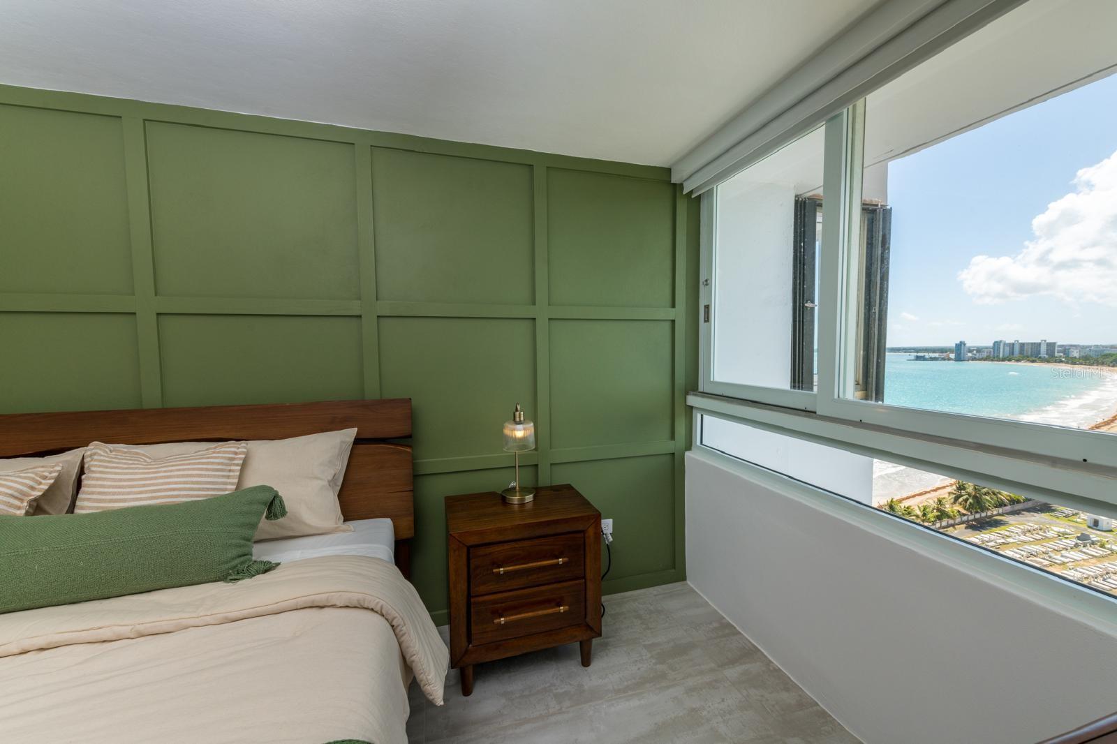 WALDORF TOWER ISLA VERDE - Residential Lease