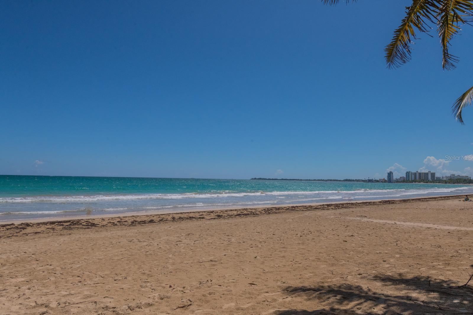 WALDORF TOWER ISLA VERDE - Residential Lease