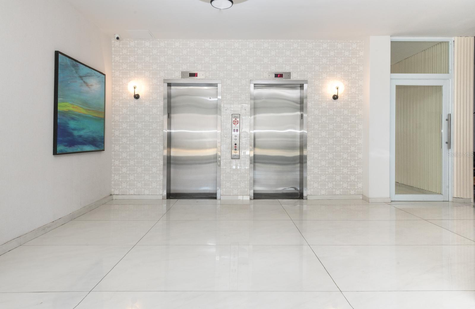 WALDORF TOWER ISLA VERDE - Residential Lease