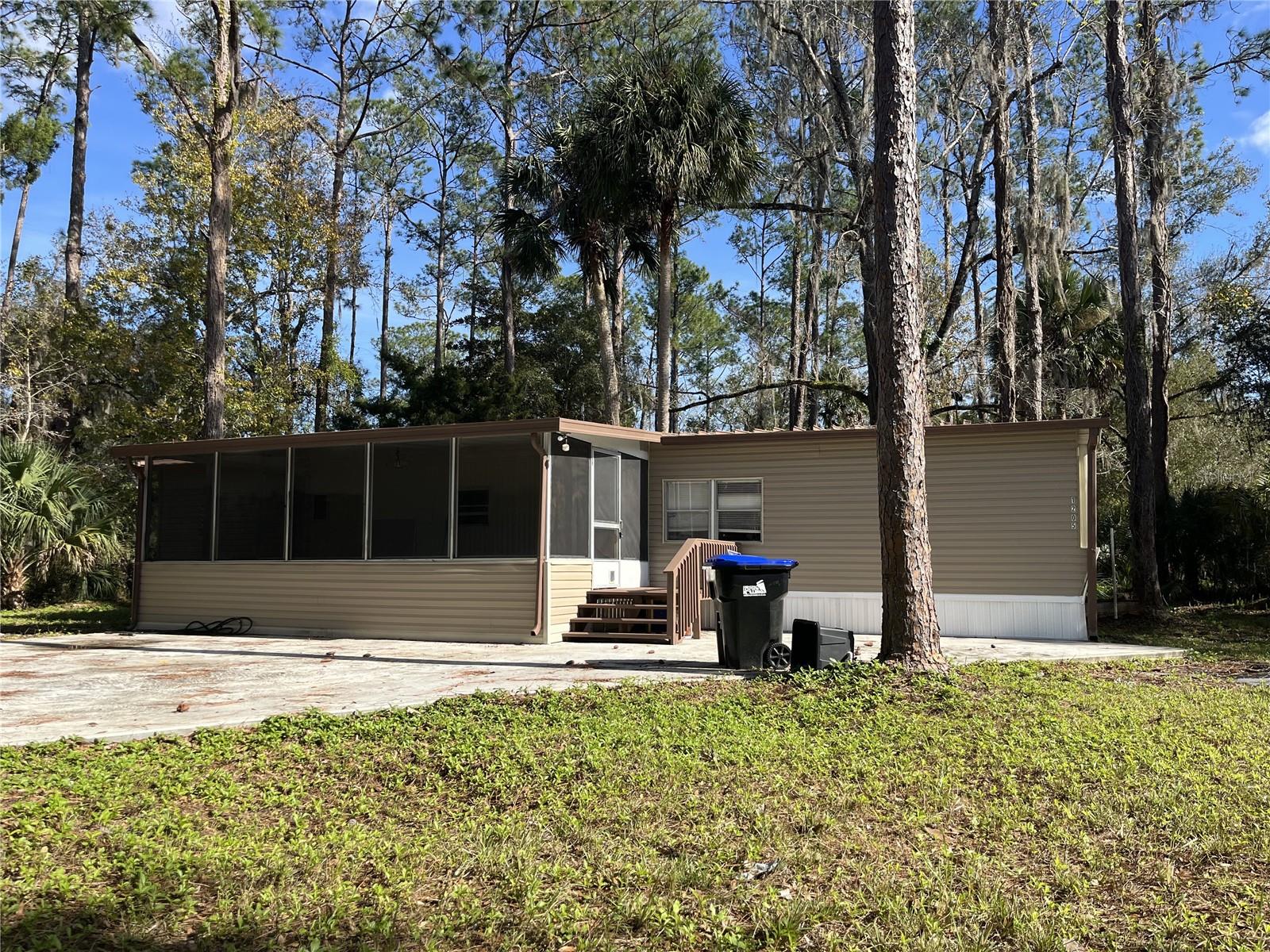 CHRISTMAS PARK FIRST ADD - Residential