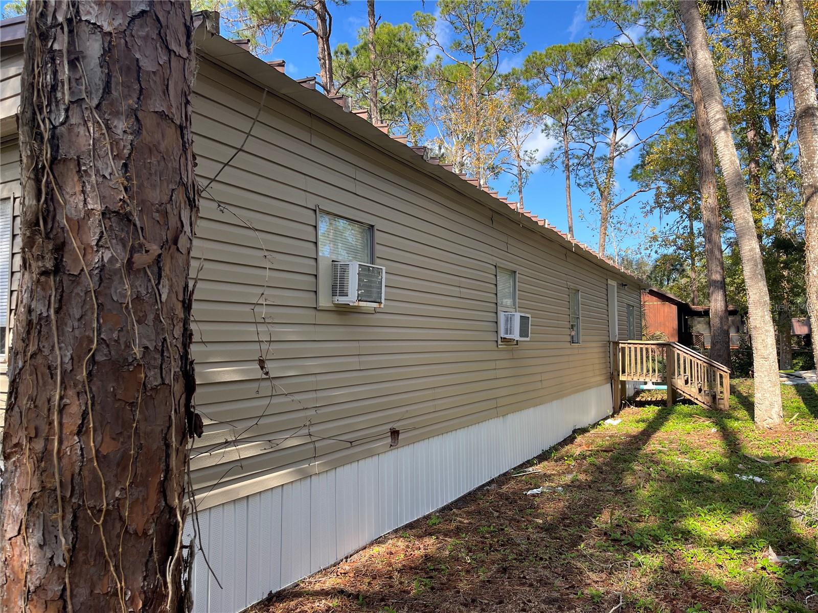 CHRISTMAS PARK FIRST ADD - Residential