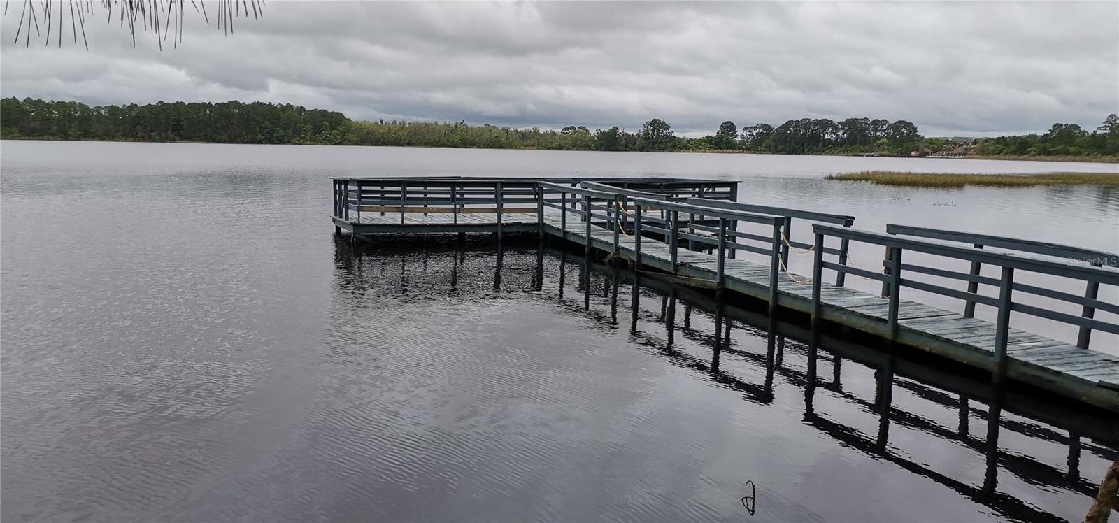 LAKESIDE AT BASS LAKE - Residential