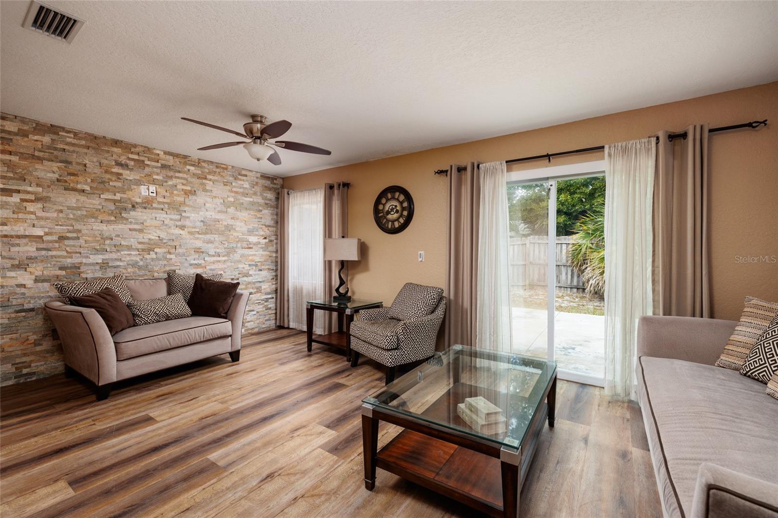 COLLEGE PARK - Residential