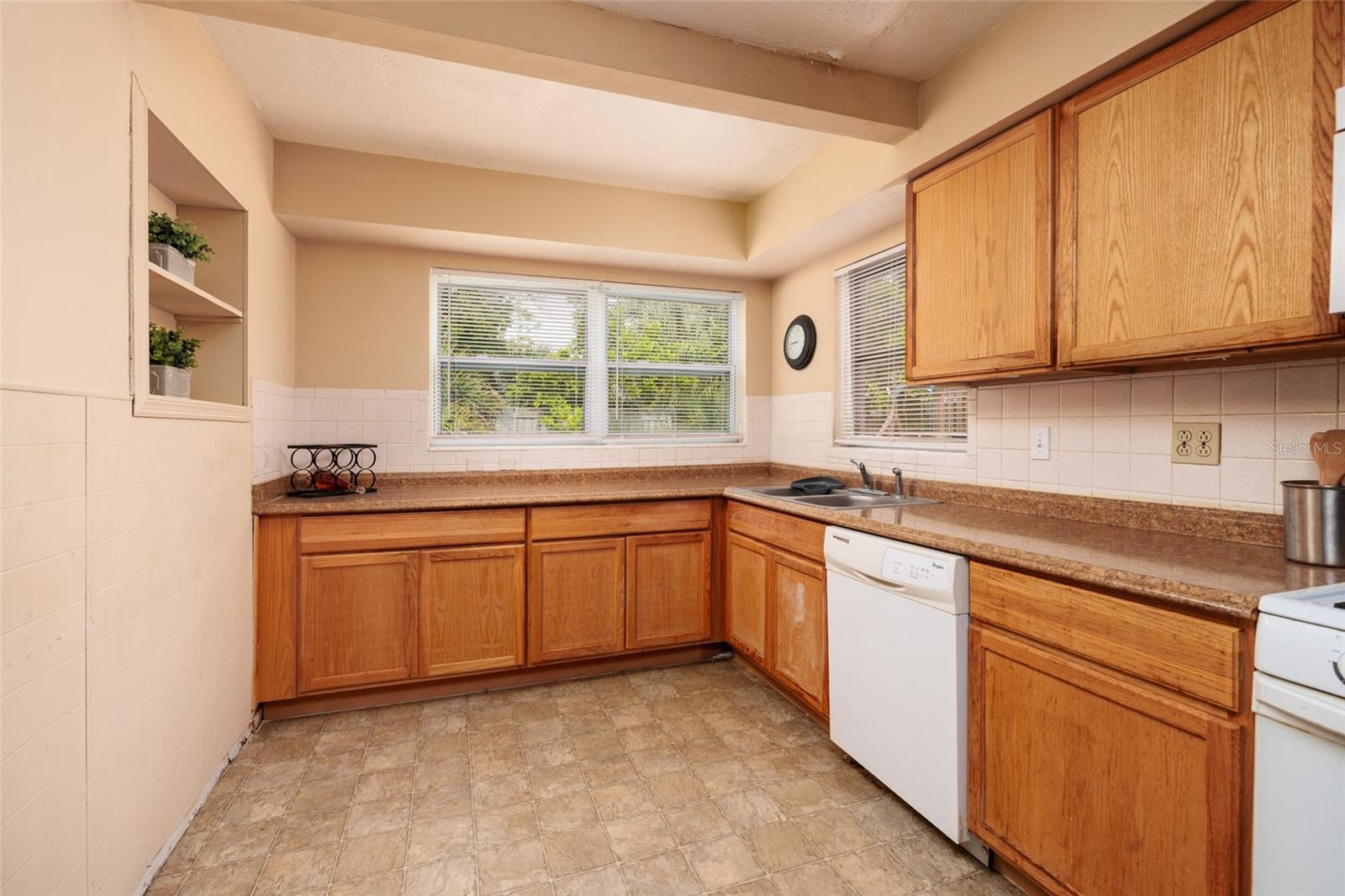 COLLEGE PARK - Residential