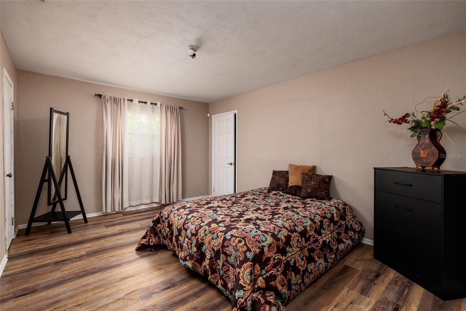 COLLEGE PARK - Residential