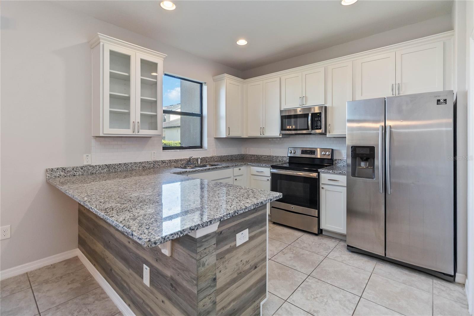 OAK RIDGE - Residential Lease