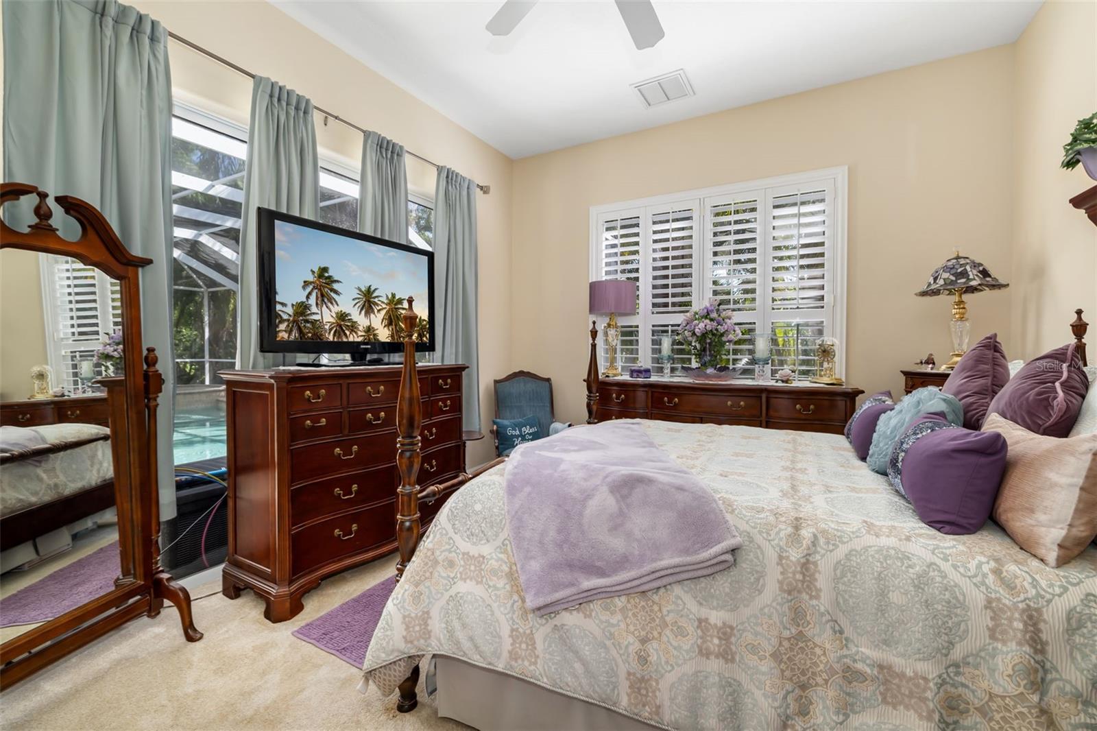 OAK CREEK - Residential