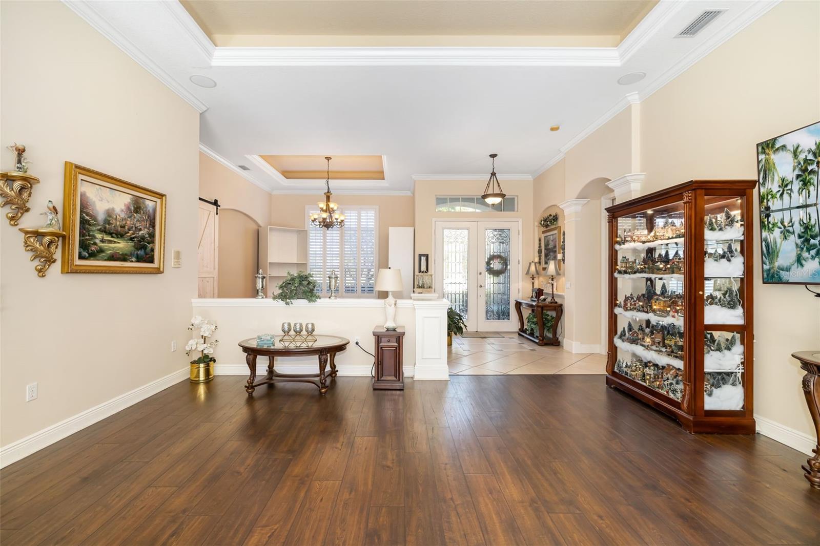 OAK CREEK - Residential