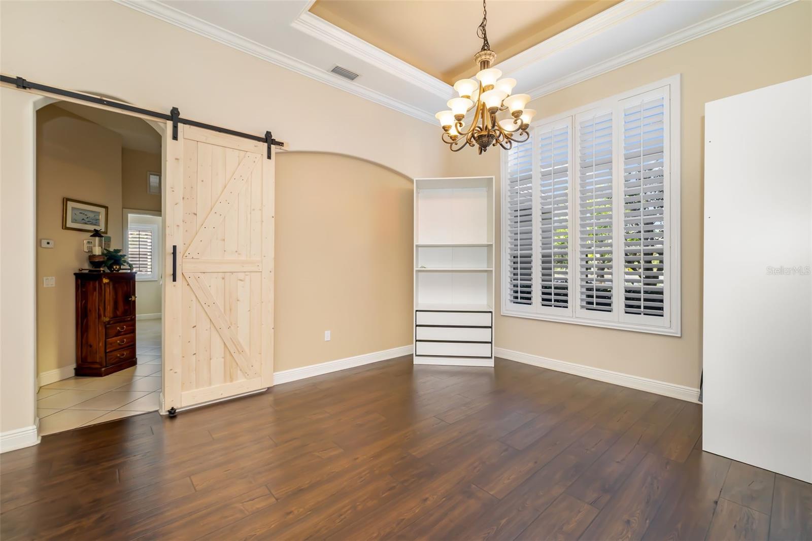 OAK CREEK - Residential