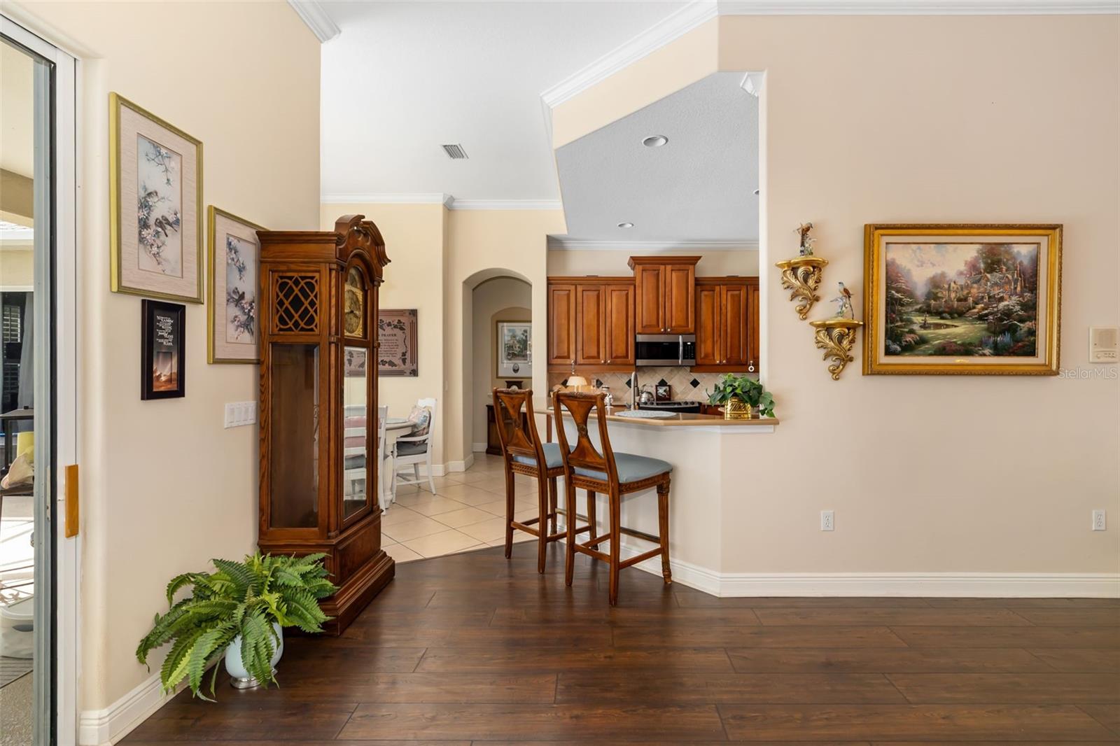 OAK CREEK - Residential