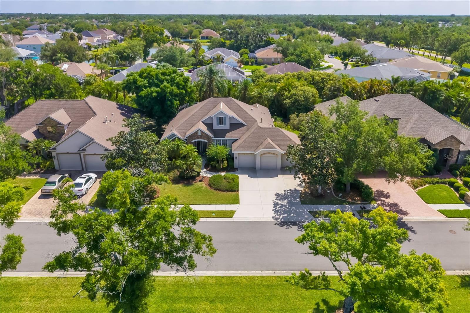 OAK CREEK - Residential