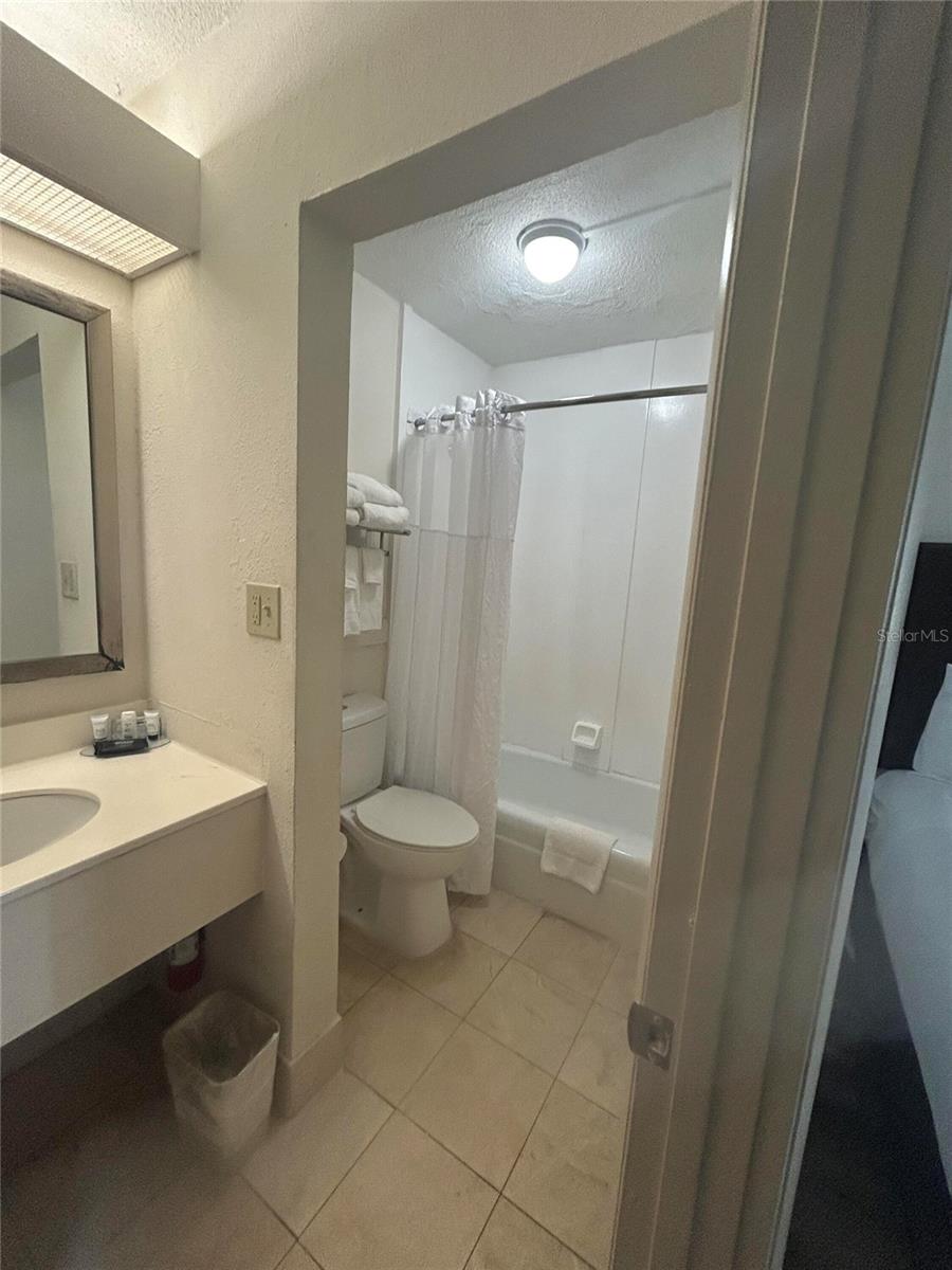 SARASOTA CAY CLUB CONDO - Residential