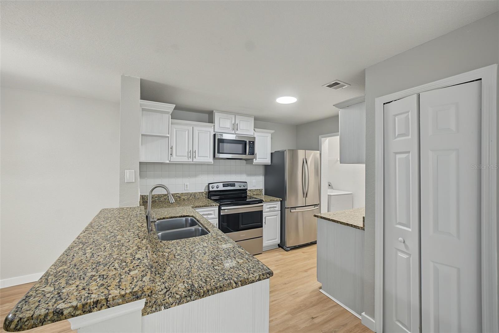 7524 SEURAT STREET 12202
