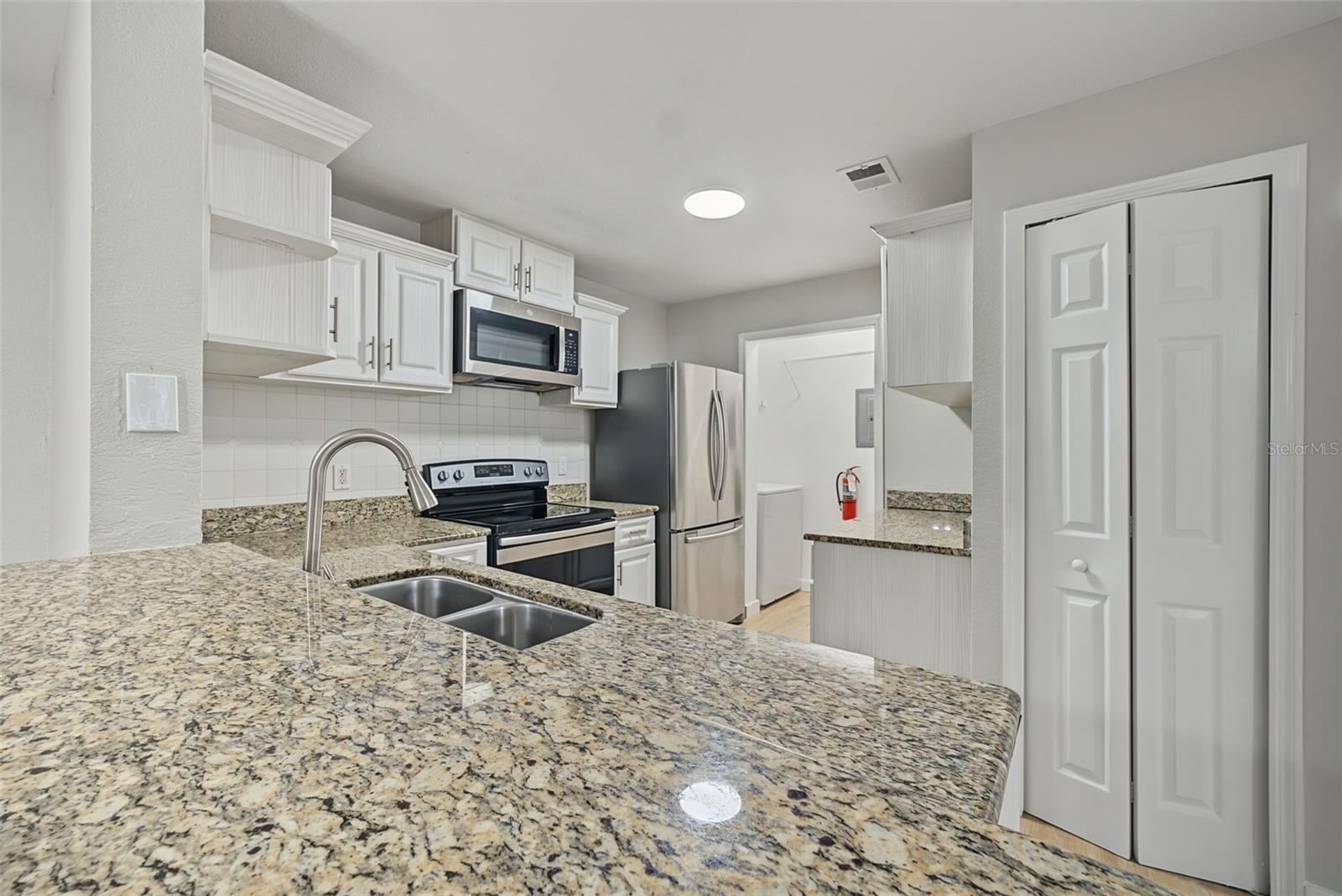 7524 SEURAT STREET 12202