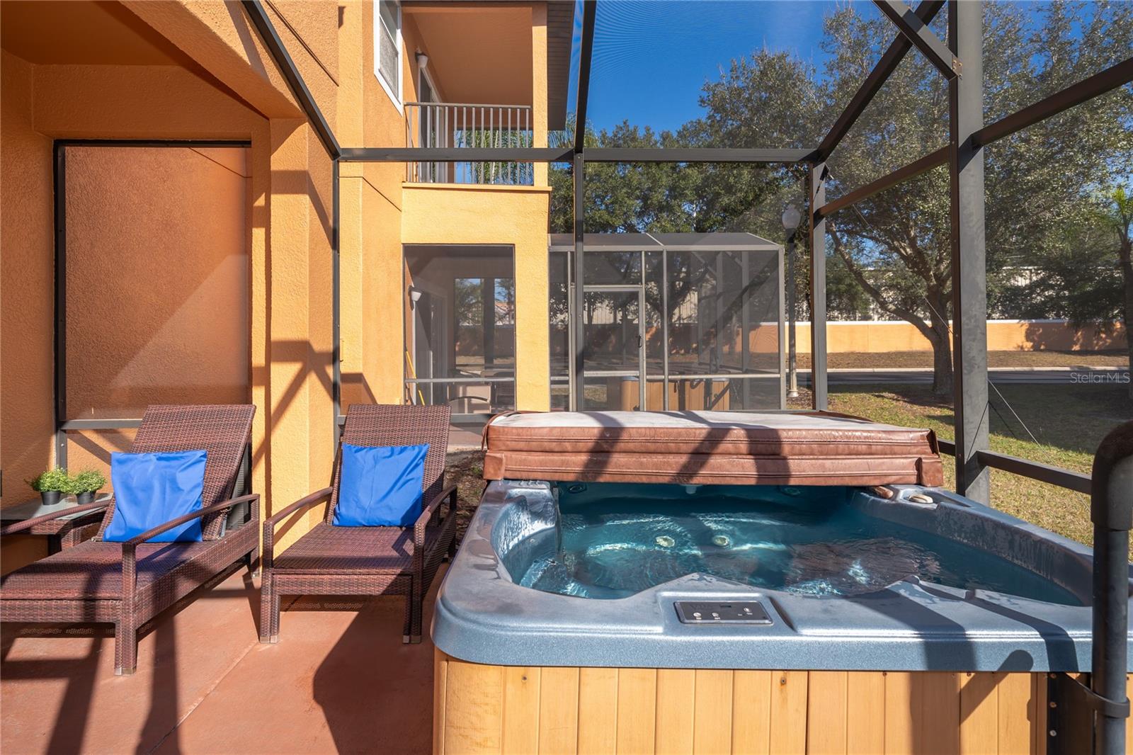 REGAL OAKS AT OLD TOWN - Residential