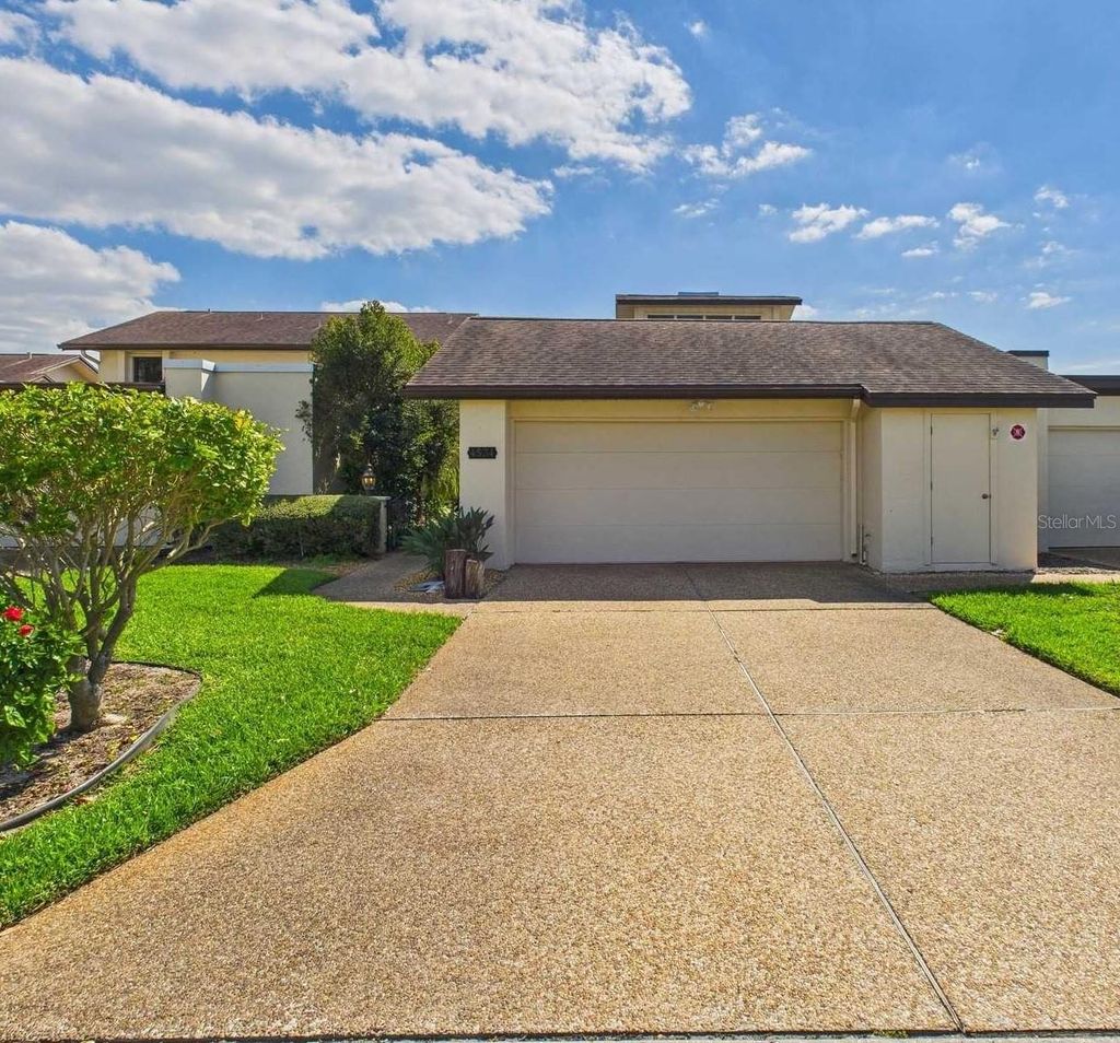 Photo of 4534 La Jolla Drive, Bradenton, FL 34210 (MLS # A4643247)
