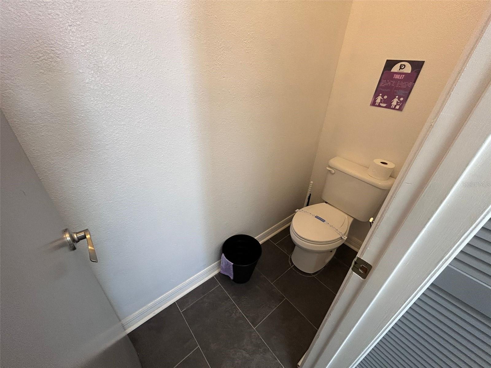 ISLAND CLUB WEST PH 01 - Residential Lease