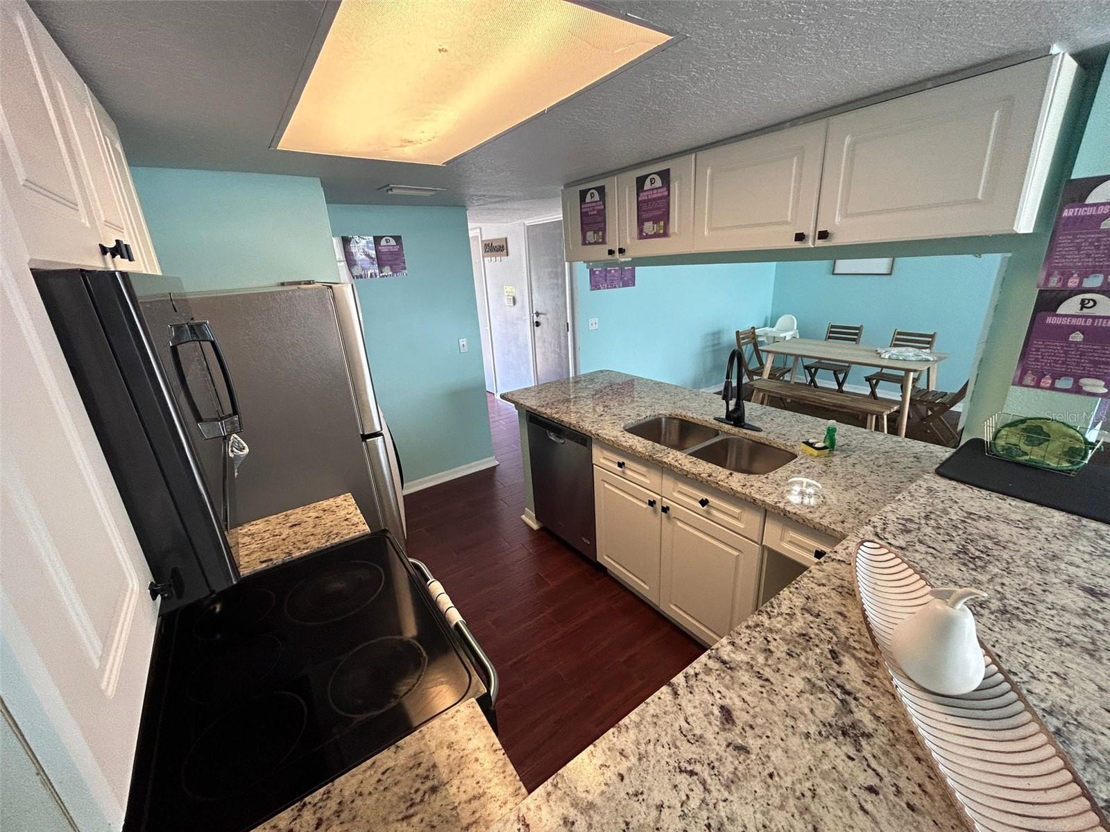 ISLAND CLUB WEST PH 01 - Residential Lease