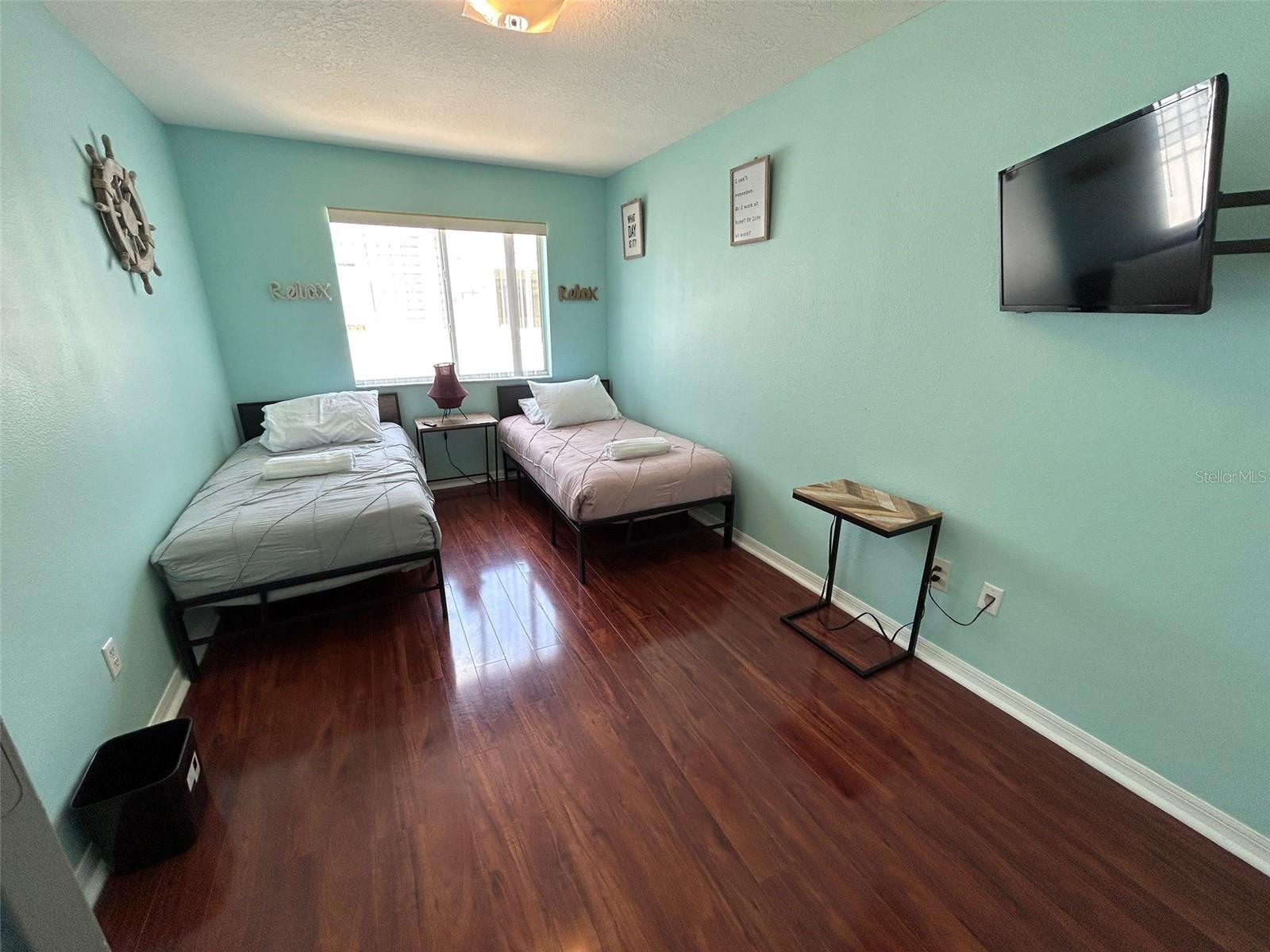 ISLAND CLUB WEST PH 01 - Residential Lease