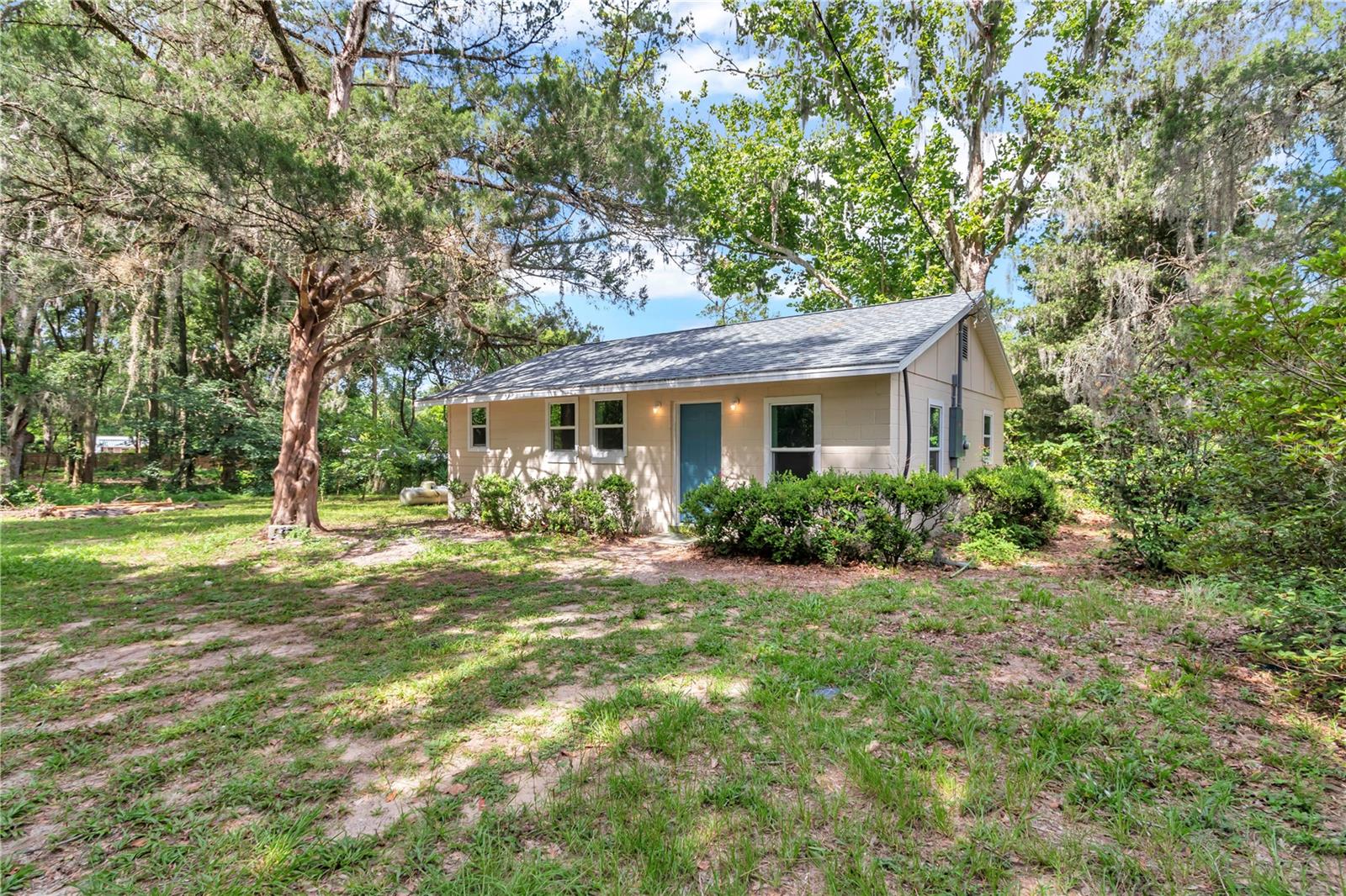 658 NE 39TH COURT