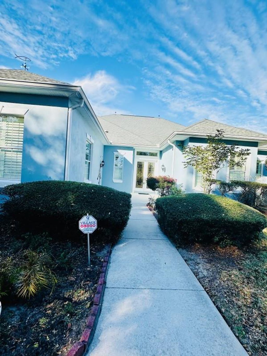 Photo of 539 Dowling Circle, Lady Lake, FL 32159 (MLS # A4680548)