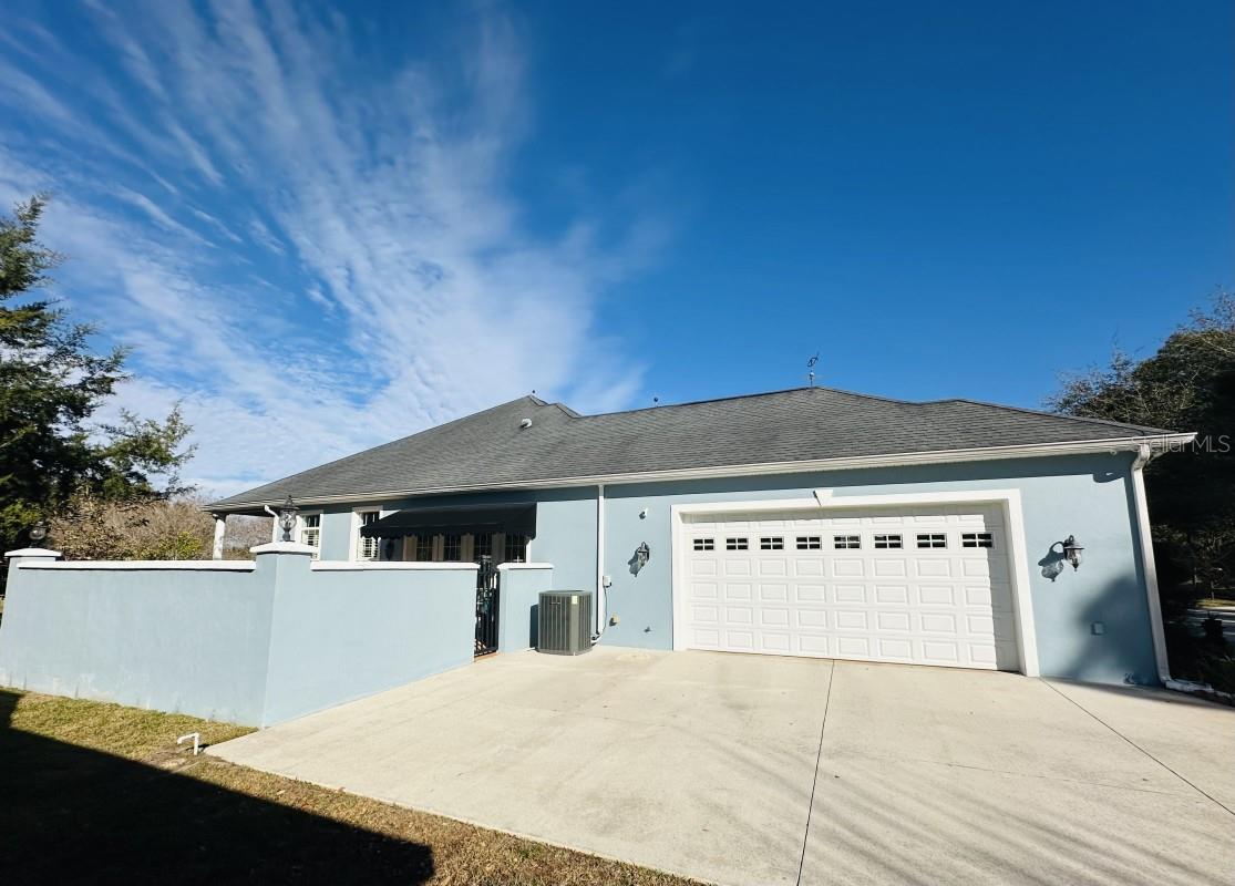 LAKES LADY LAKE - Residential