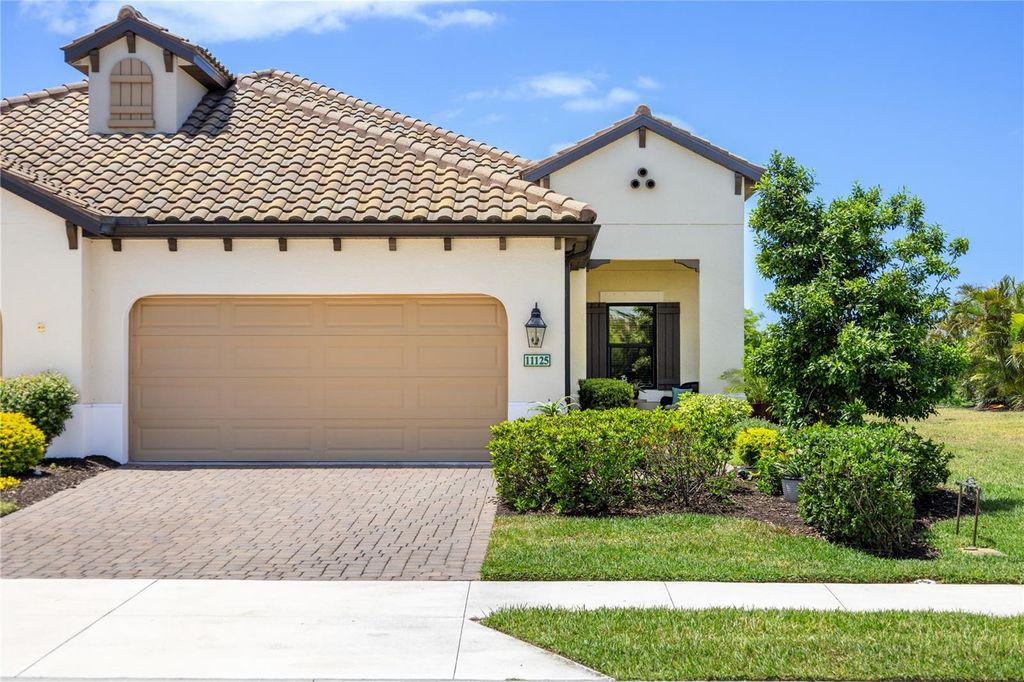 Photo of 11125 Mcdermott Court, Englewood, FL 34223 (MLS # D6142125)