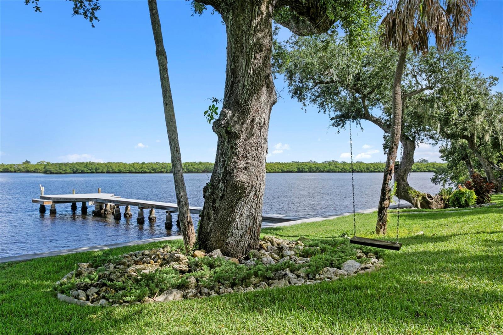 2805 GULF CITY ROAD