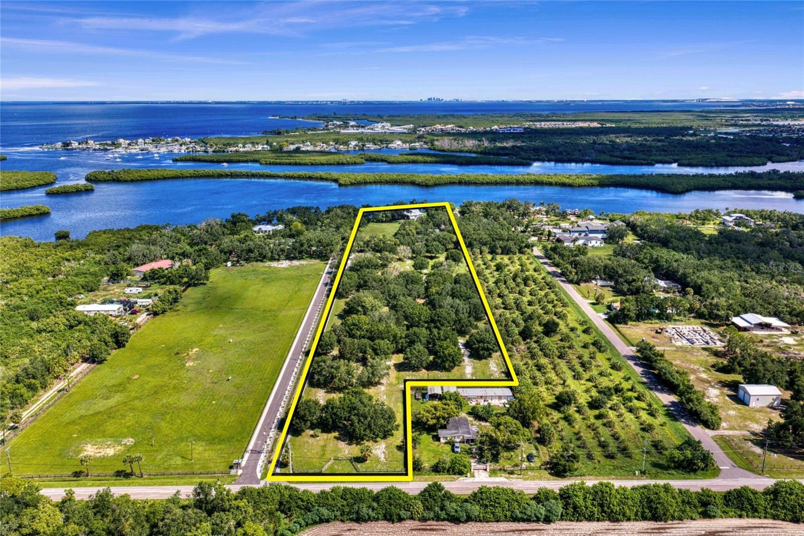 2805 GULF CITY ROAD