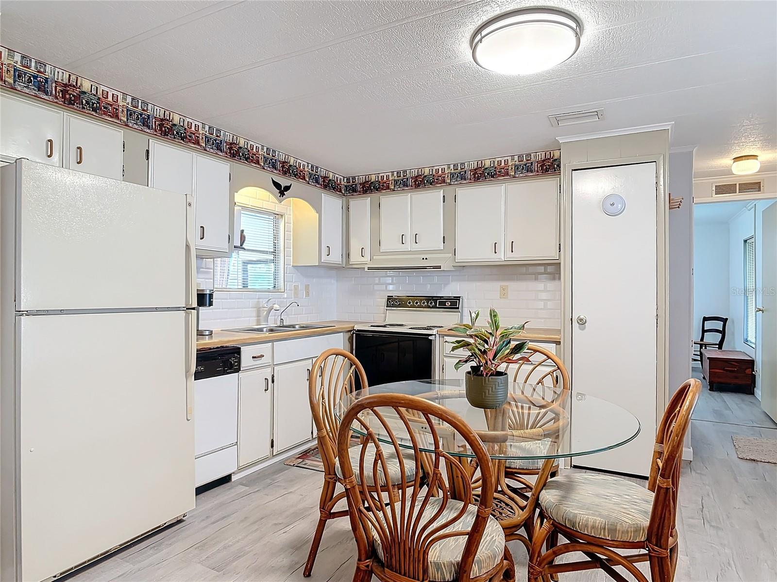 KOVE ESTATES COOP - Residential