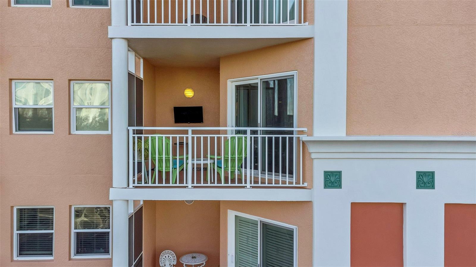 SEAVIEW PLACE - Residential