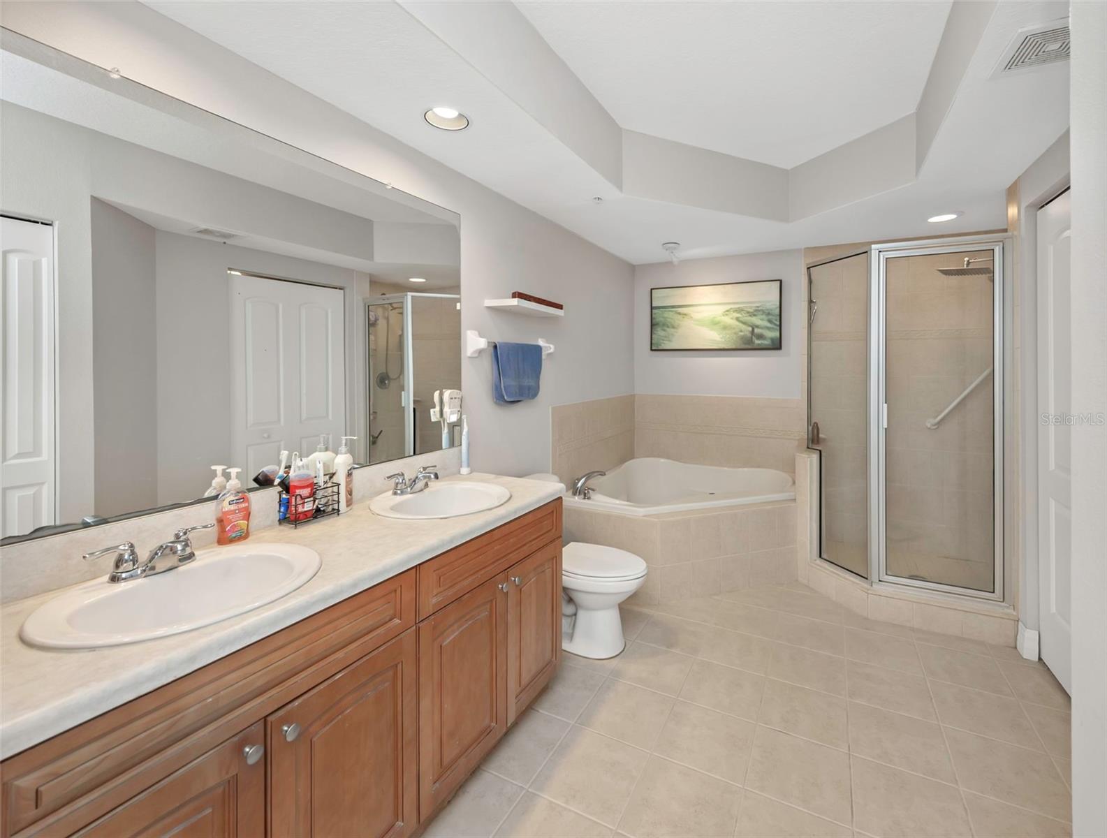 SEAVIEW PLACE - Residential