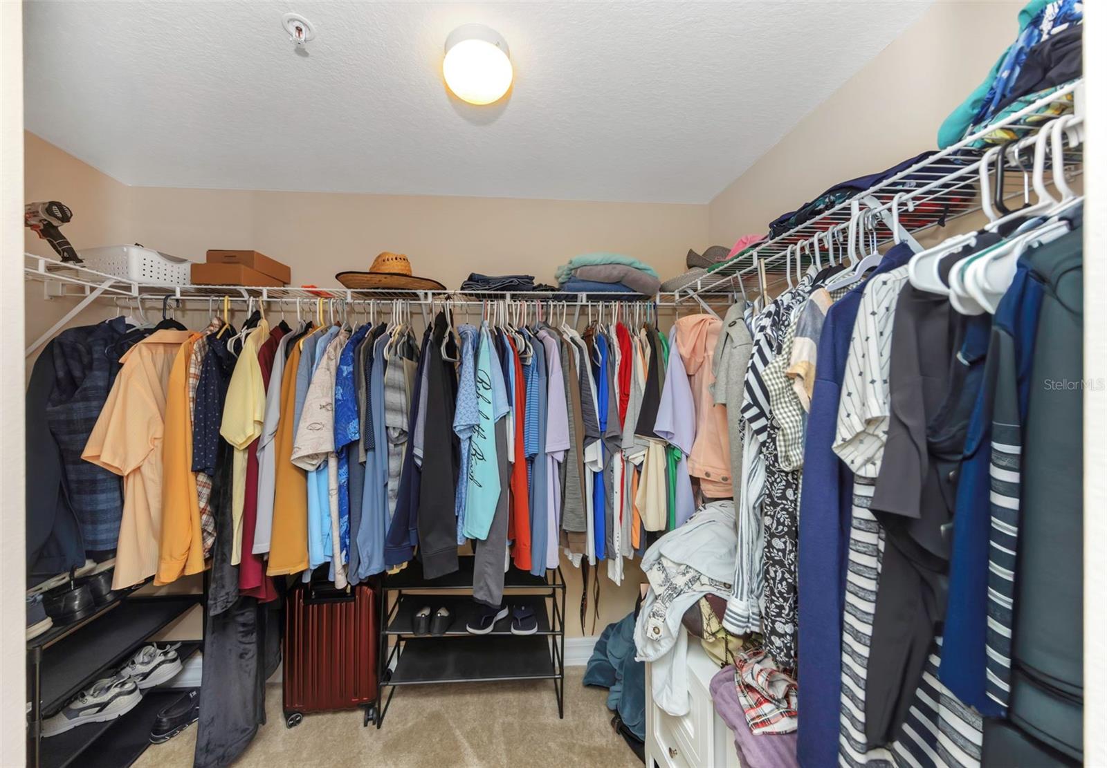 SEAVIEW PLACE - Residential