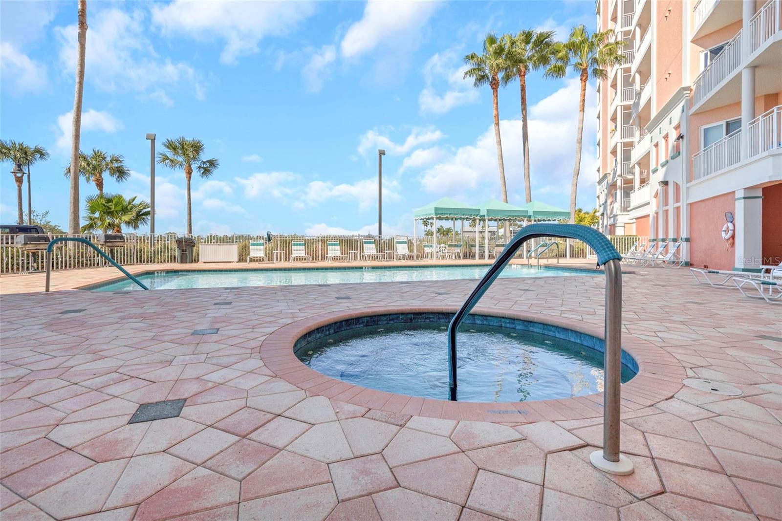 SEAVIEW PLACE - Residential