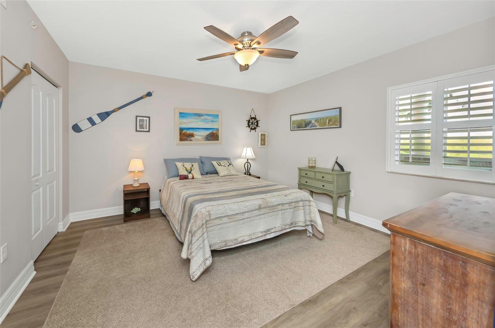 SEAVIEW PLACE - Residential