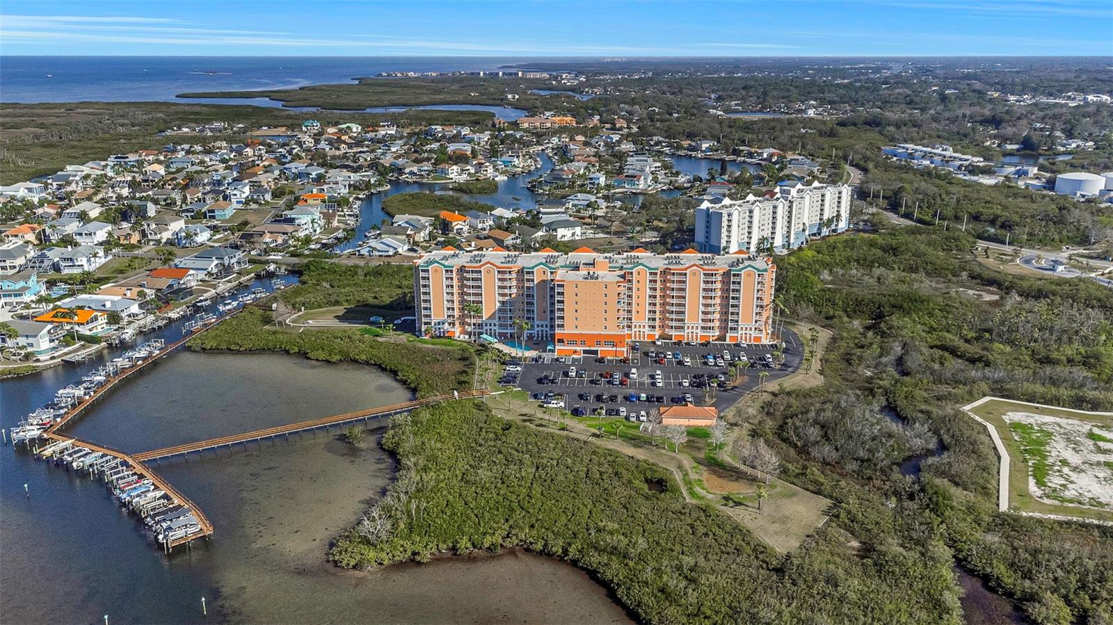 SEAVIEW PLACE - Residential