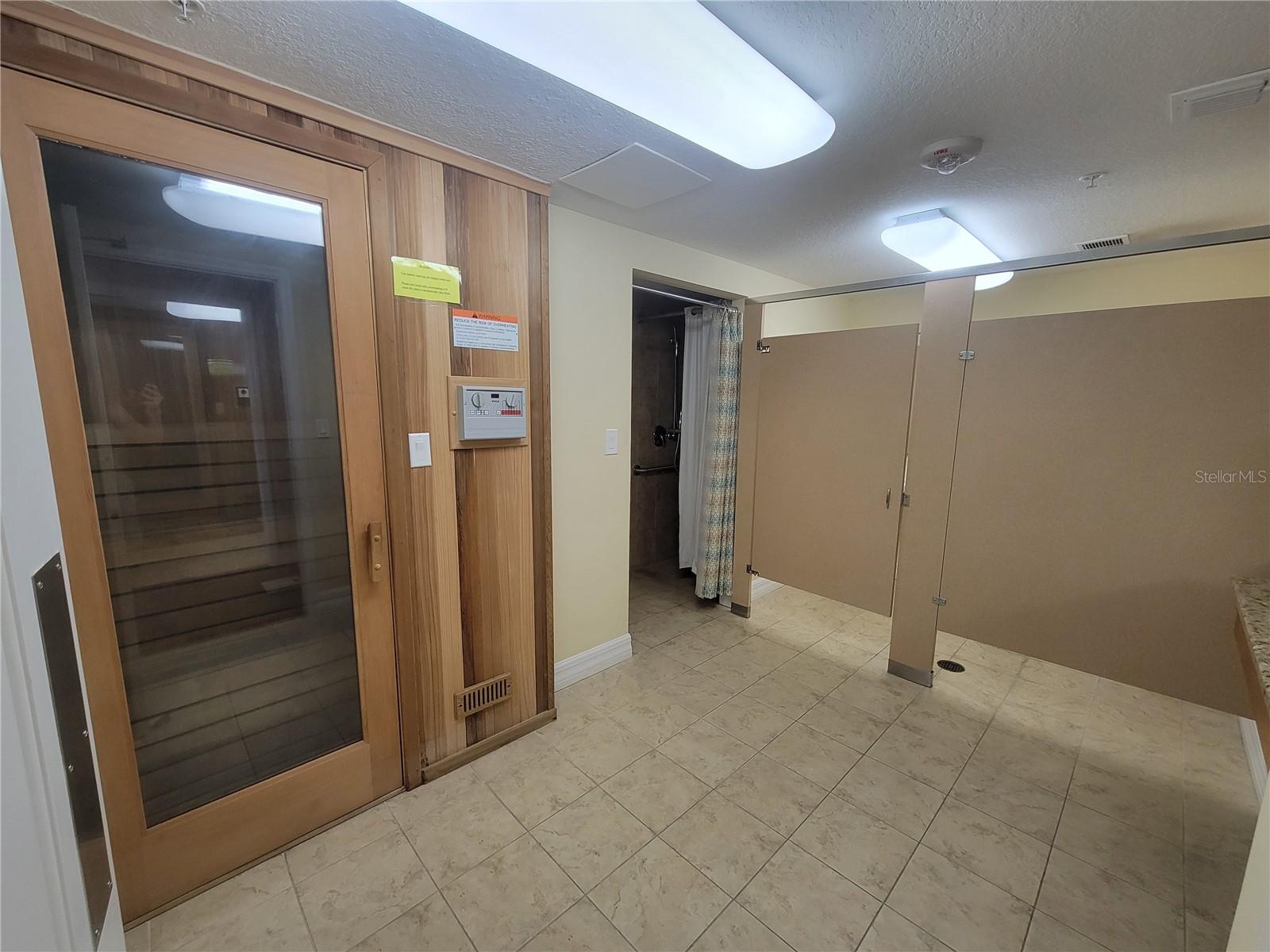 SEAVIEW PLACE - Residential