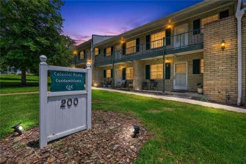 Photo of 200 E 10th Avenue #8, Mount Dora, FL 32757 (MLS # G5113760)