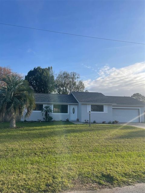 A home in PALM COAST