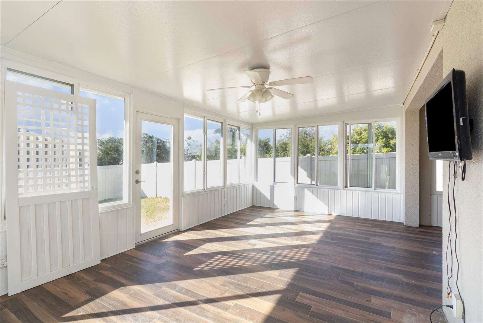 HOLLY ESTATES PHASE 2 - Residential