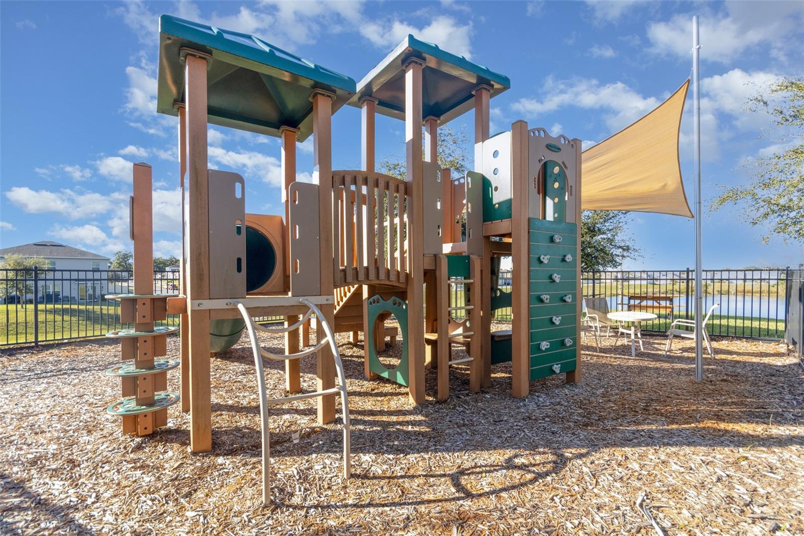 HOLLY ESTATES PHASE 2 - Residential