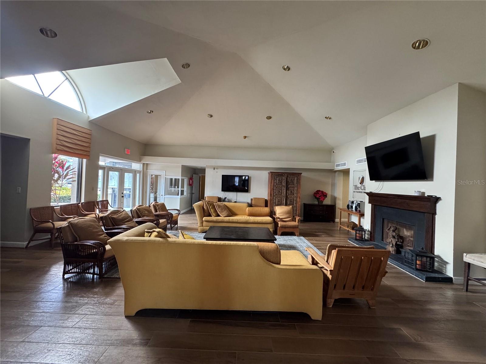 CLUB AT FEATHER SOUND THE CONDO - Residential